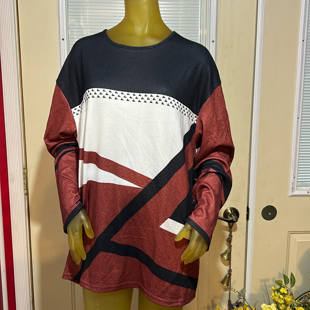 NWT NoraCora top